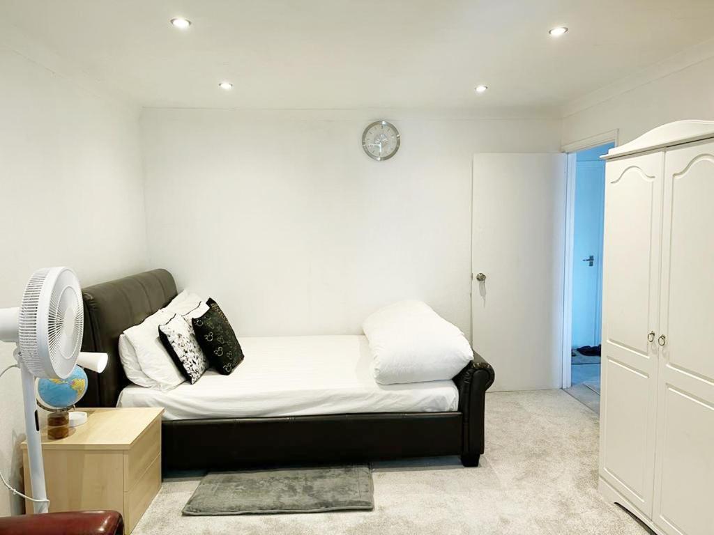 Blessings Of Peace Home Away From Home Cardiff Dış mekan fotoğraf