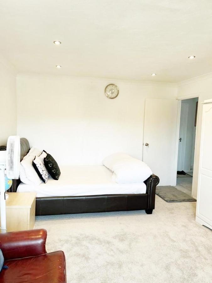 Blessings Of Peace Home Away From Home Cardiff Dış mekan fotoğraf