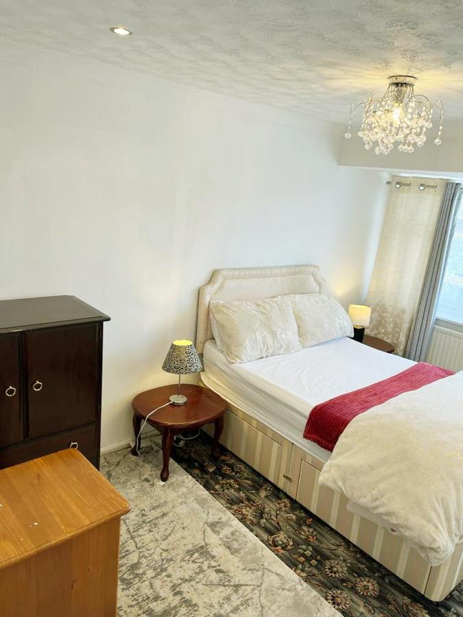 Blessings Of Peace Home Away From Home Cardiff Dış mekan fotoğraf