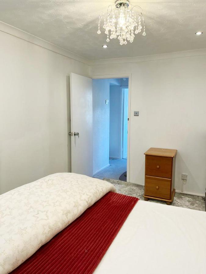 Blessings Of Peace Home Away From Home Cardiff Dış mekan fotoğraf