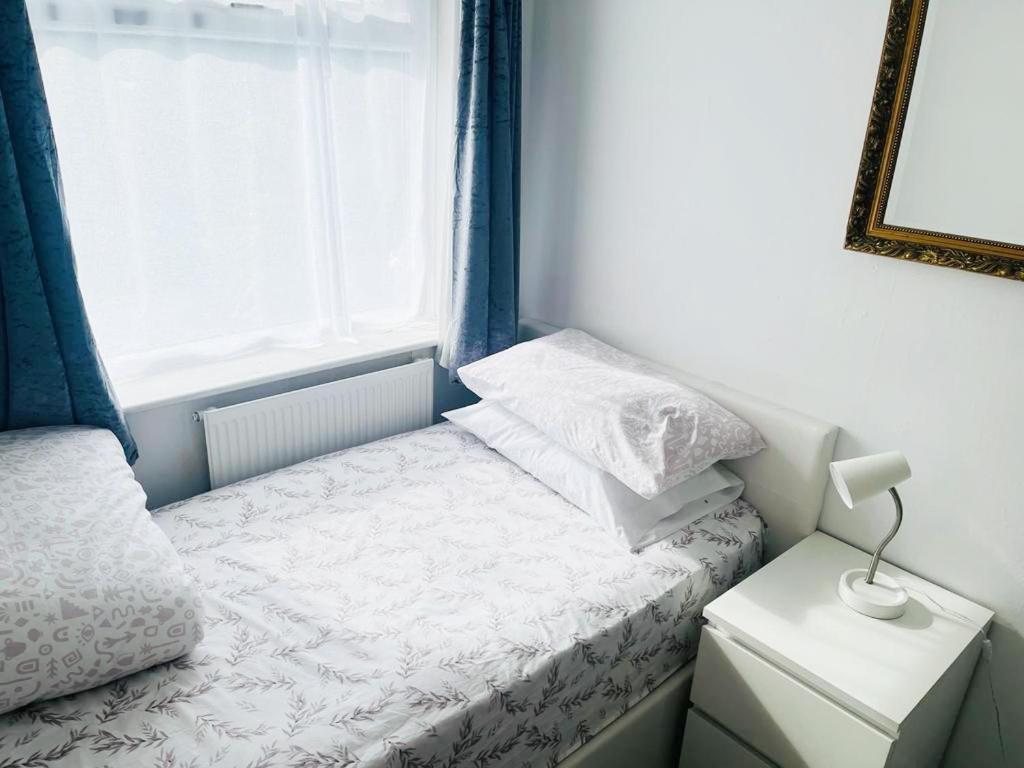 Blessings Of Peace Home Away From Home Cardiff Dış mekan fotoğraf
